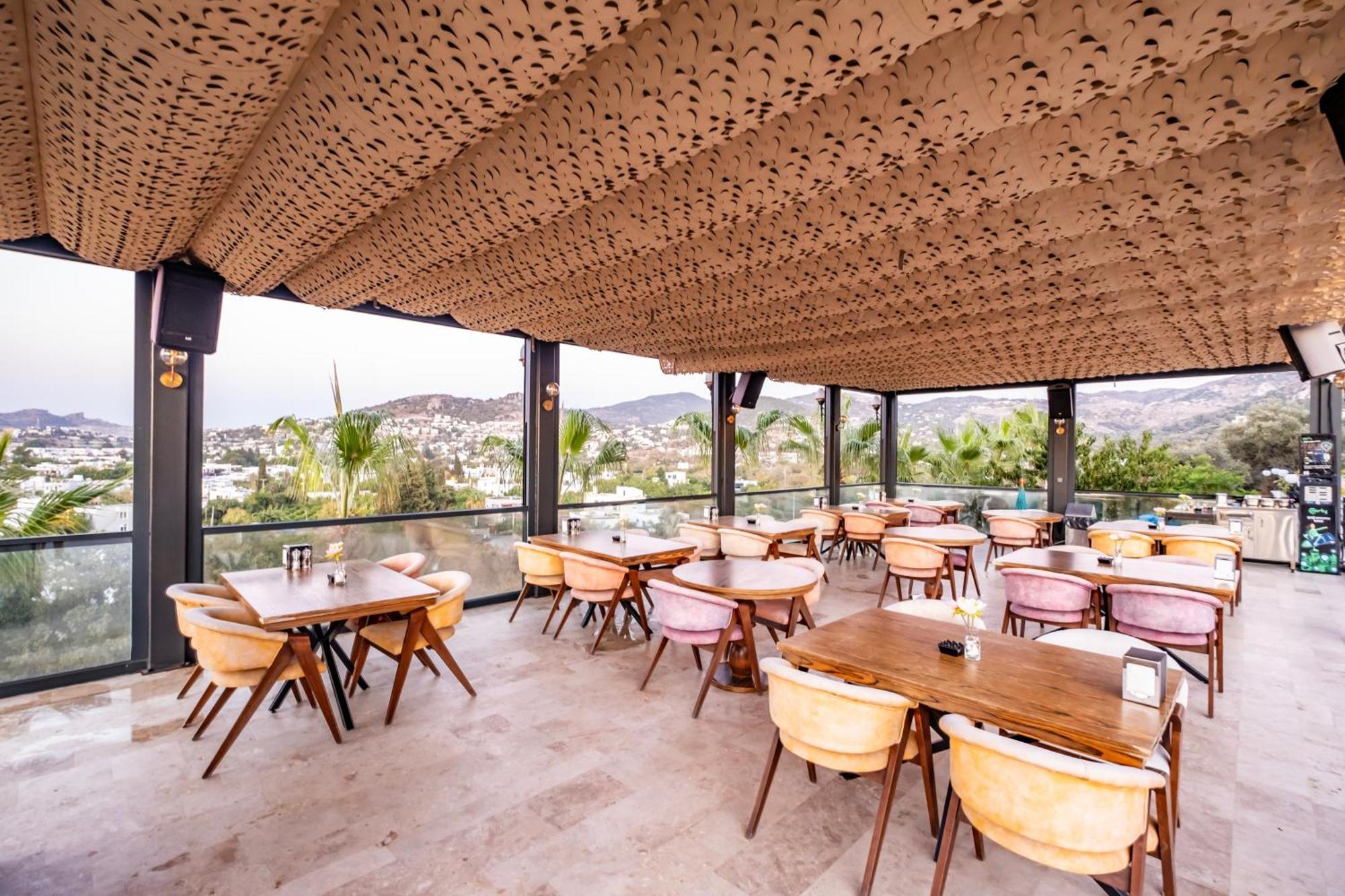 Hotel Bombien Luxury 4*