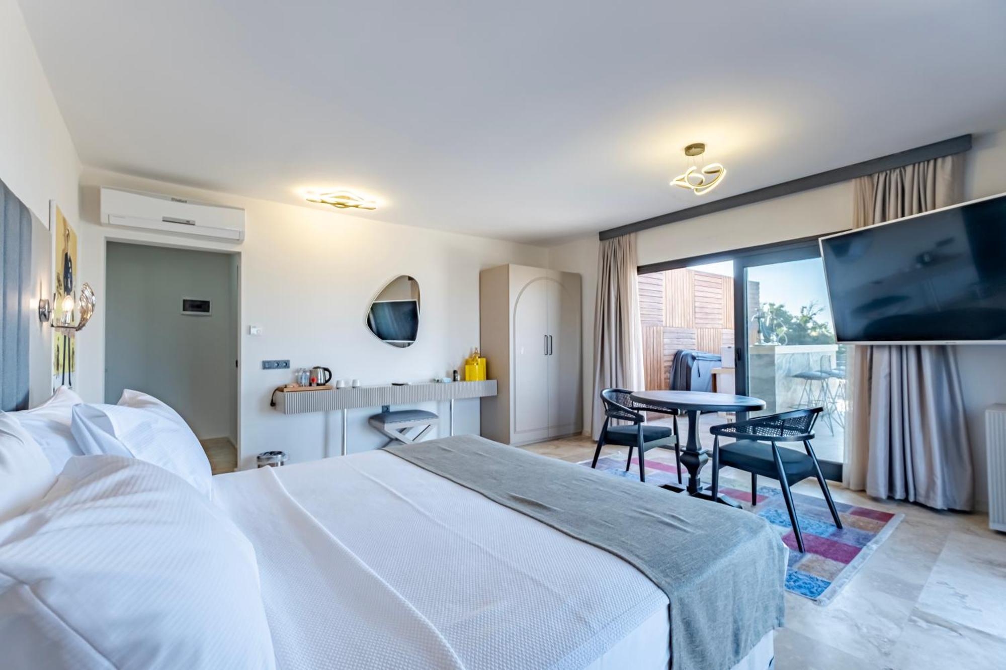 Hotel Bombien Luxury 4*