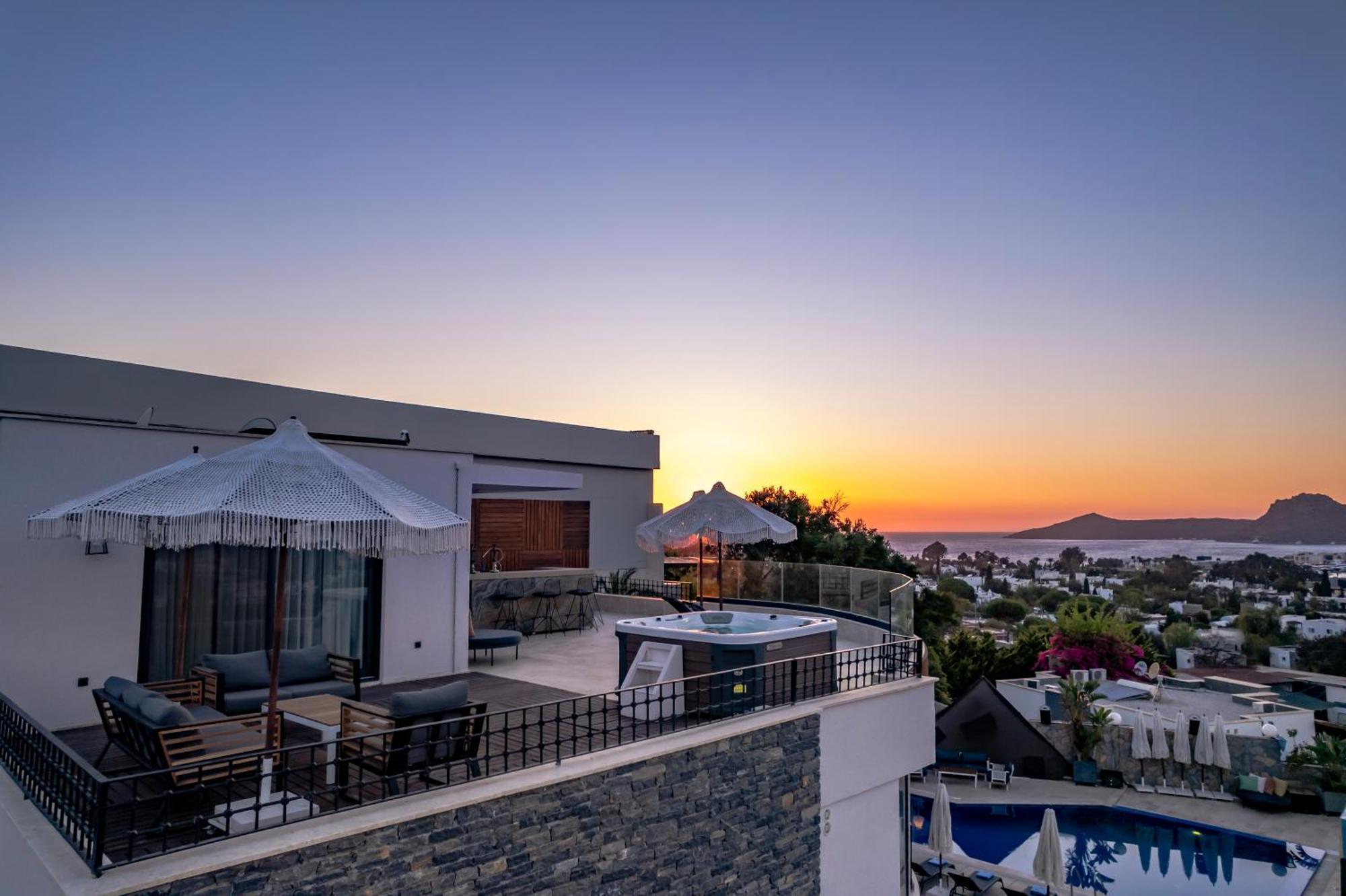 Hotel Bombien Luxury 4*